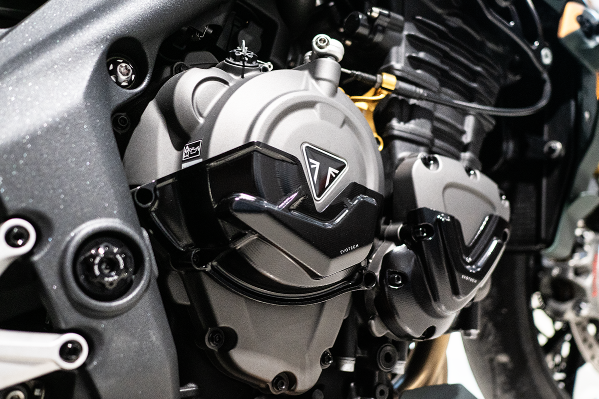 PROTEZIONE MOTORE DESTRA TRIUMPH SPEED T. 1200 RS '21-'25/ TIGER SPORT 660